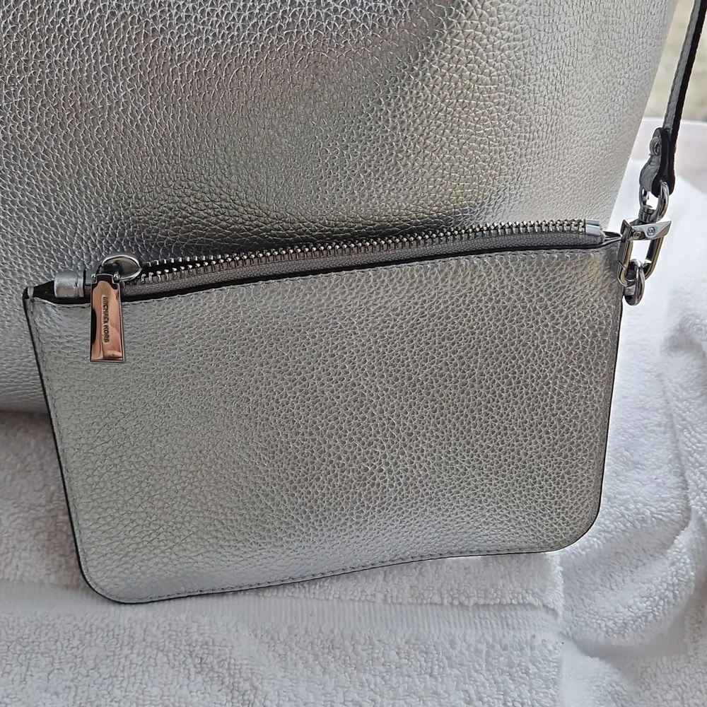 Silver Tote Bag  Riversible with Pouch - Picture 3 of 12